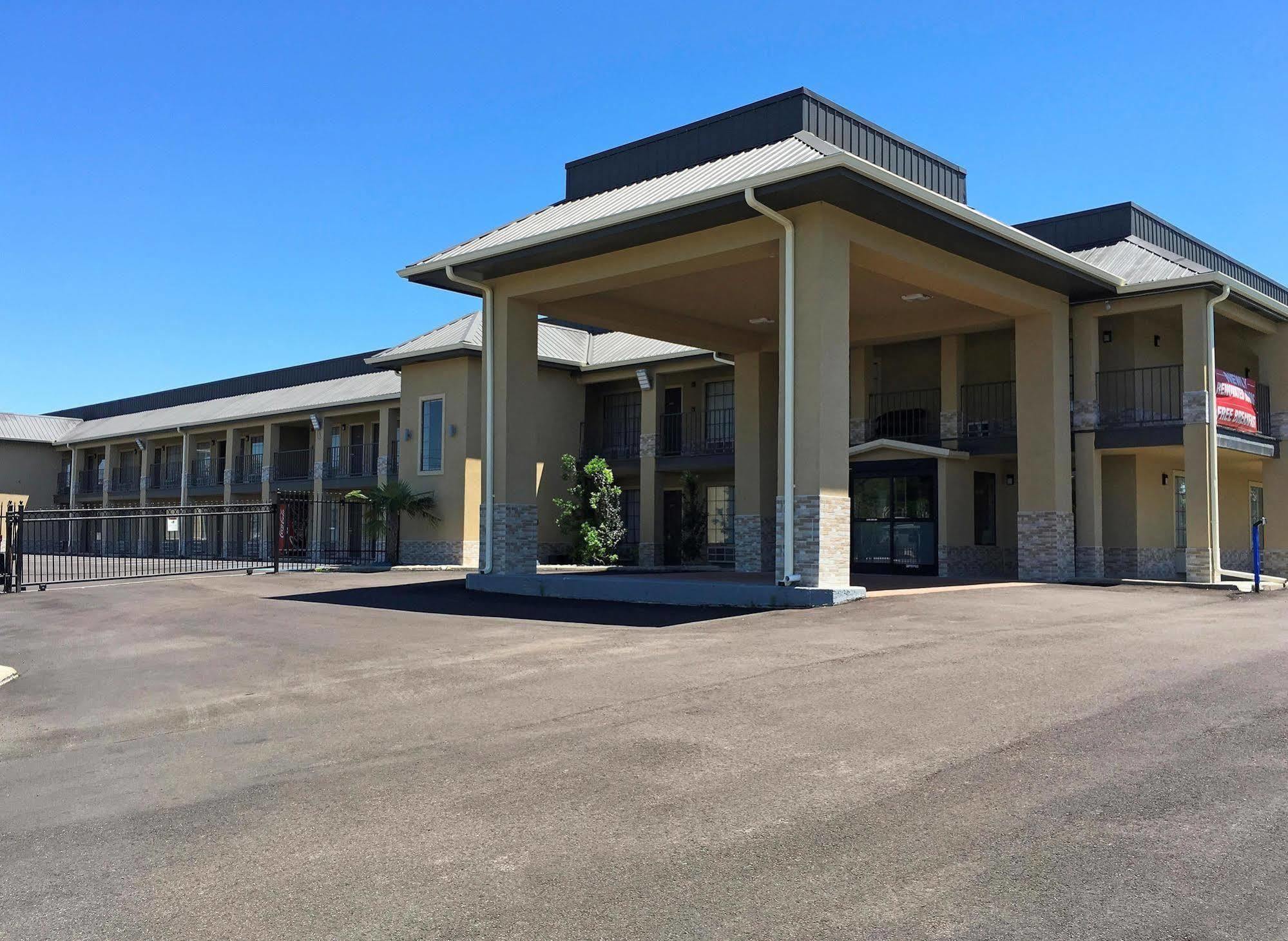 Hotel Super 8 By Wyndham Jackson Ms Extérieur photo